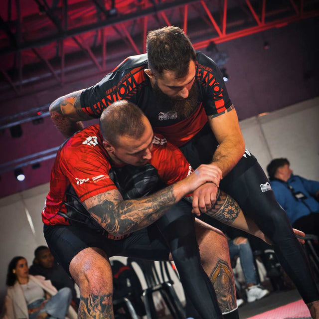 Phantom Athletics Rashguard EVO Apex Korte Mouwen - Rood