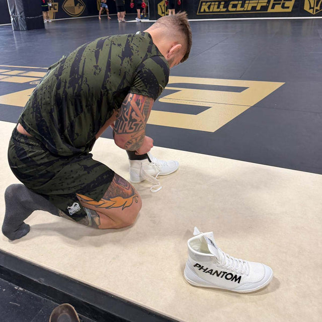 Buty zapaśnicze Phantom Athletics Combat – Białe