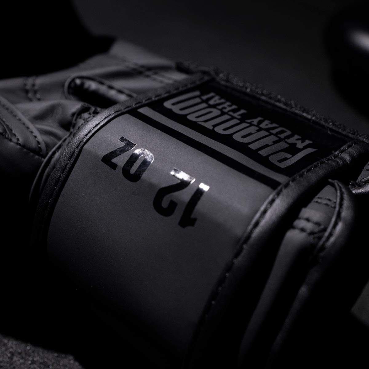 Phantom Athletics Bokshandschoenen MT-Pro - Zwart