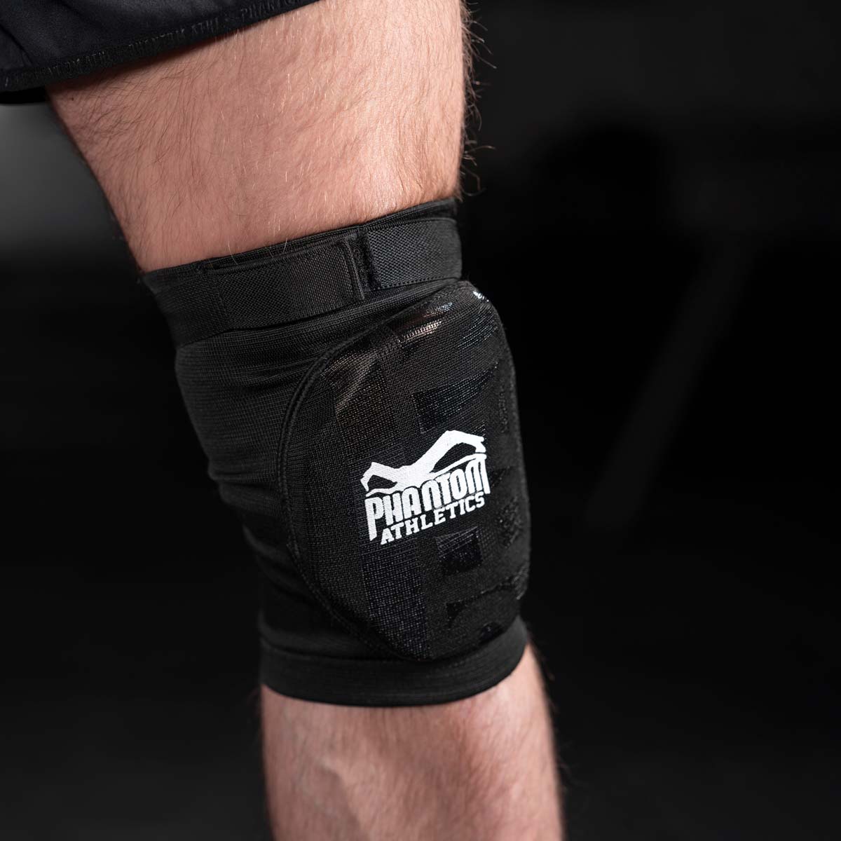 Phantom Athletics Kniebeschermers APEX Striking - Zwart