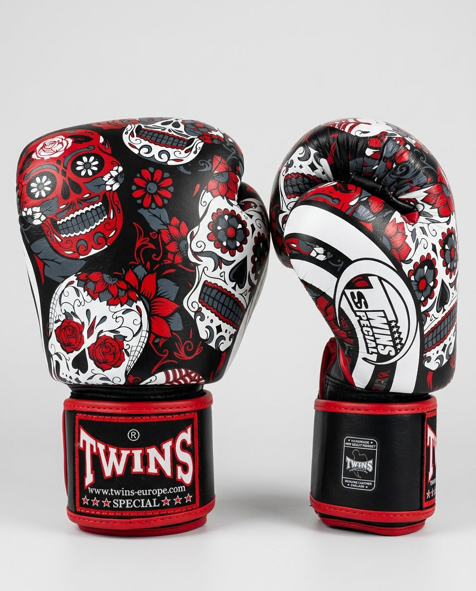Rękawice bokserskie Twins FBGVL3 Skull – Czarne/Czerwone/Białe
