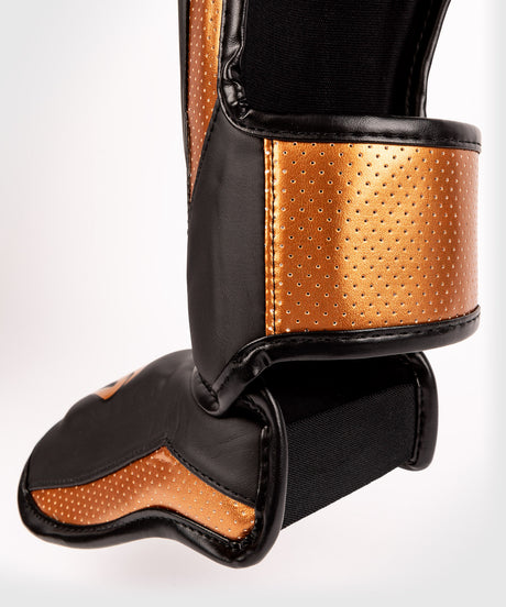 Venum Shin guards Kickboxing Elite Evo – Black/Bronze