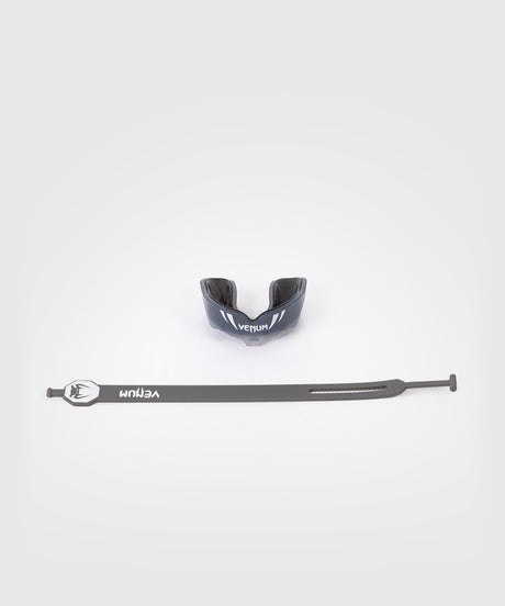 Proteză dentară Venum Challenger – Negru Transparent
