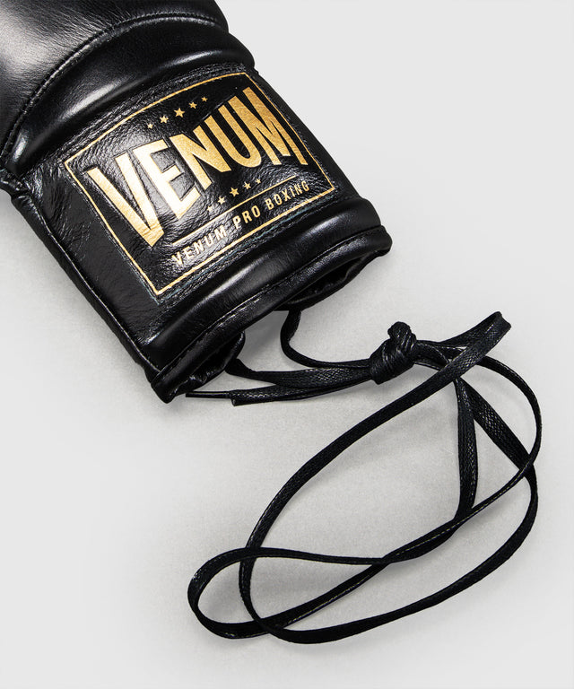 Venum x Mike Tyson Bokshandschoenen Giant 2.0 Pro met vetersluiting - Zwart/Goud