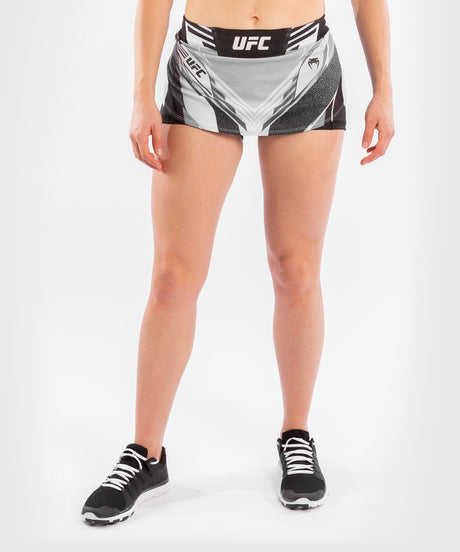 Venum UFC MMA-Shorts Authentic Fight Night – Weiß
