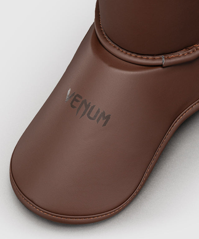 Venum Schienbeinschoner Contender 1.5 – Dunkelbraun