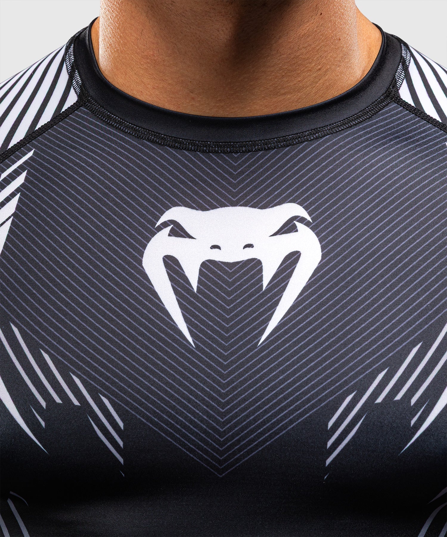 Venum Rashguard No-Gi 6.0 Korte Mouwen - Zwart/Wit