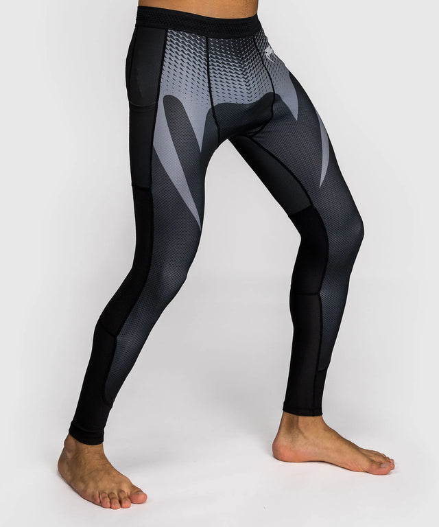 Spats de MMA Venum No Gi – Preto/Prata