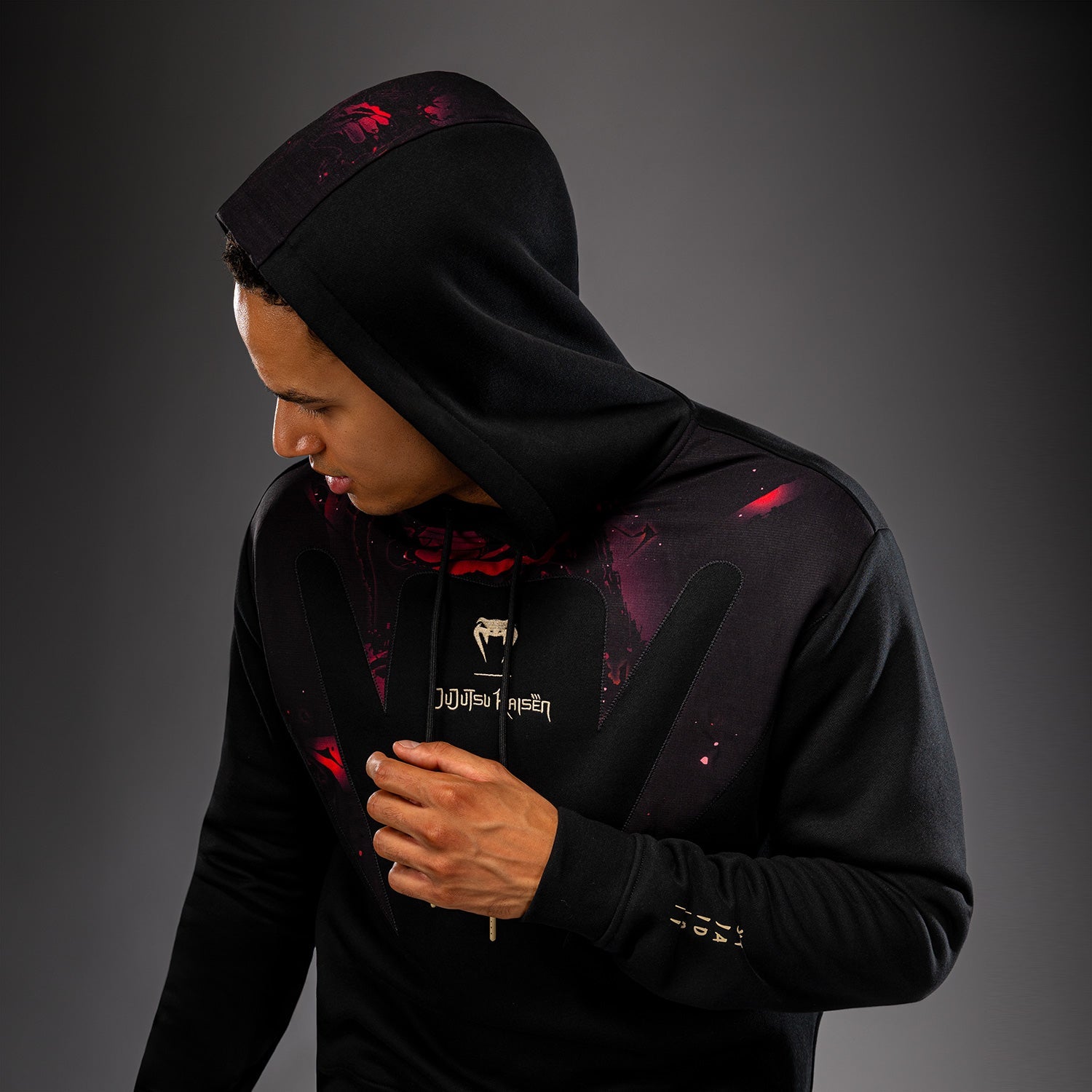 Venum Hoodie Jujutsu Kaisen Itadori - Zwart/Rood