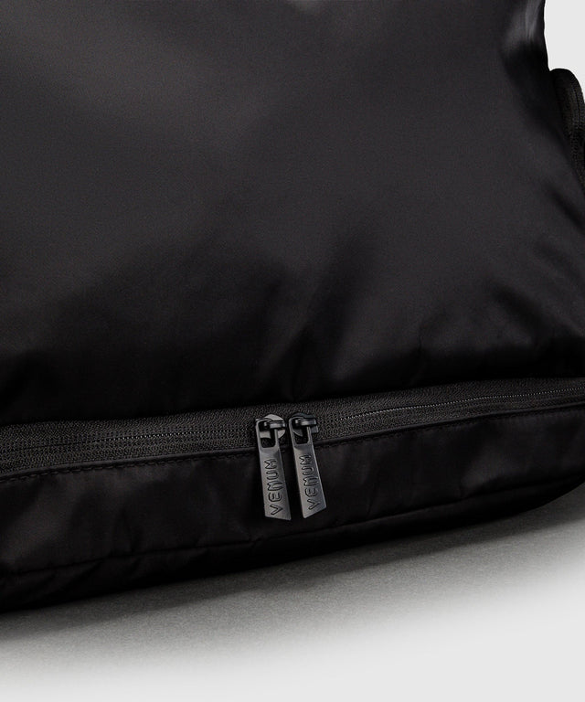 Venum Sporttas Essential - Zwart (VENUM-06392)