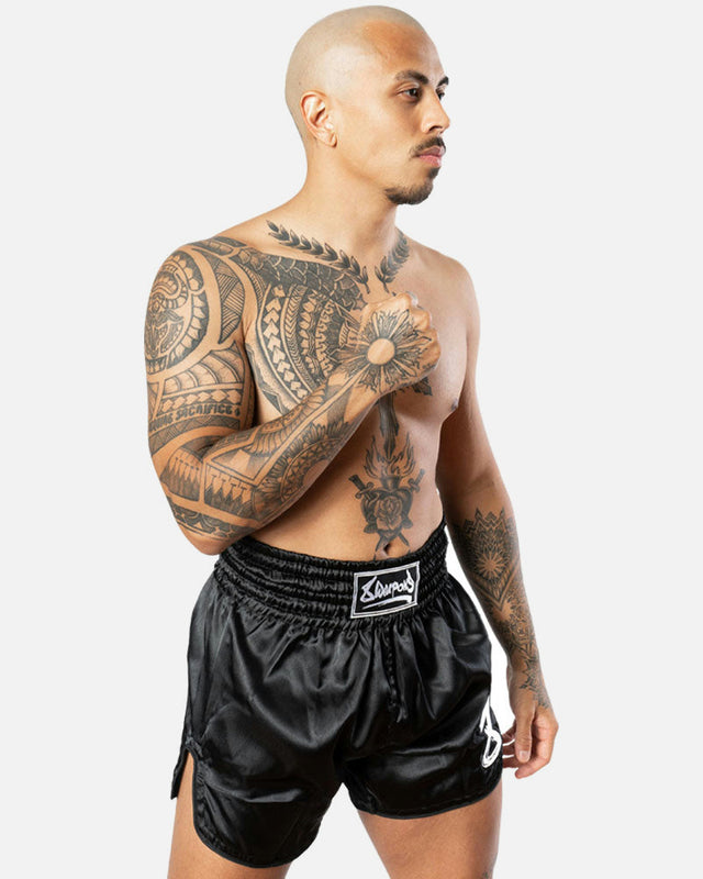 8 WEAPONS Muay Thai Shorts Strike - Black/White