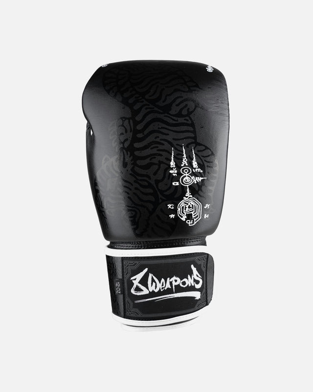 8 WEAPONS Boxing gloves Sak Yant Big Tiger – Black