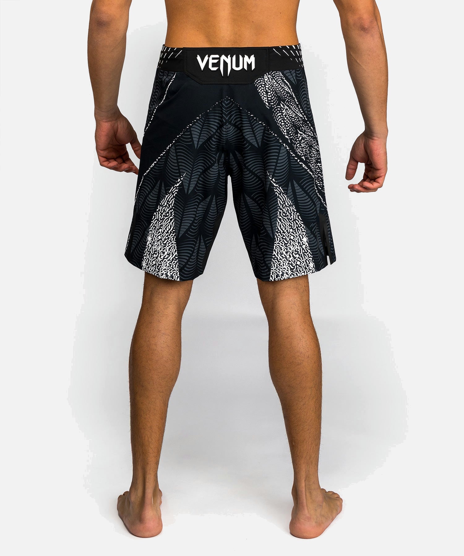 Venum UFC MMA Shorts Zenith by Authentic Fight - Zwart