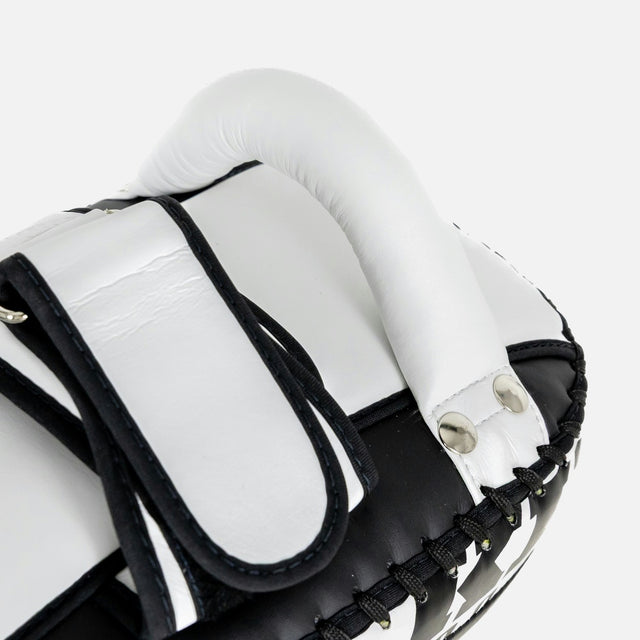 Escudos de pateo King Pro Boxing KP-1 – Negro