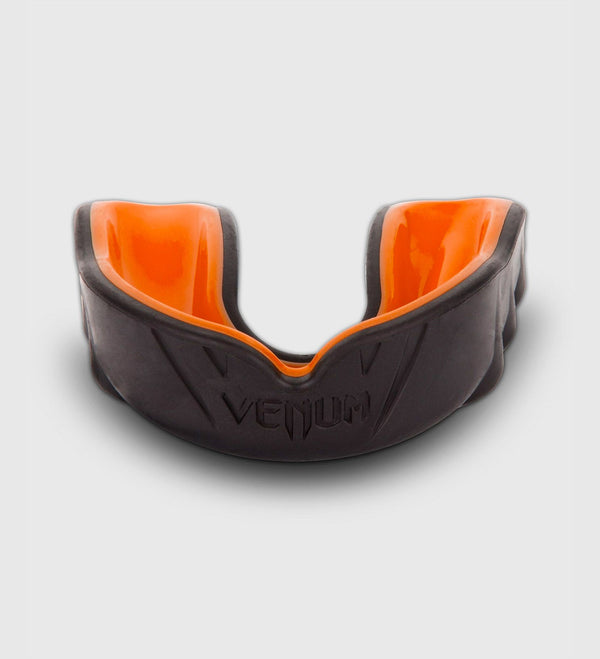 Venum Challenger Mouthguard – Black/Orange