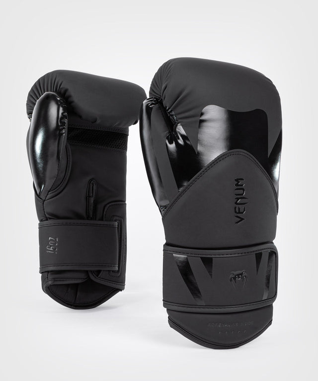 Venum Boxing gloves Challenger 4.0 - Black/Black - Boxing gloves