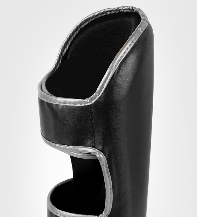 Venum Shin guards Challenger – Black/Silver – Shin guards